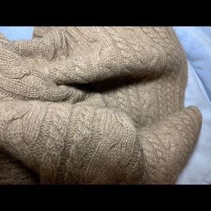 Rani Arabella cashmere travel throw with pouch